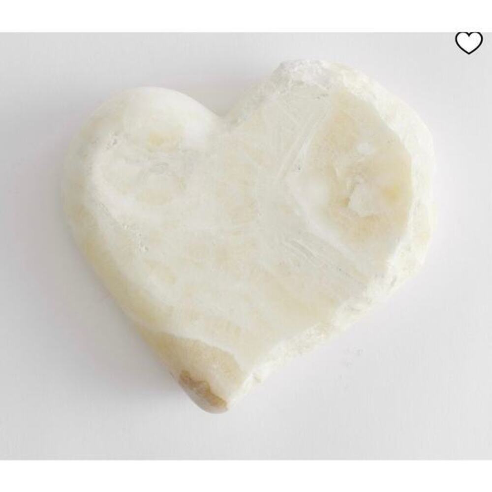 Pottery Barn Onyx heart object